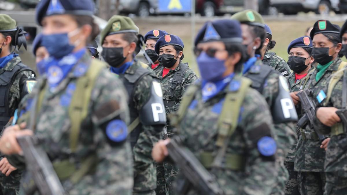 Las imágenes que deja el ascenso de 307 oficiales de la Policía Nacional