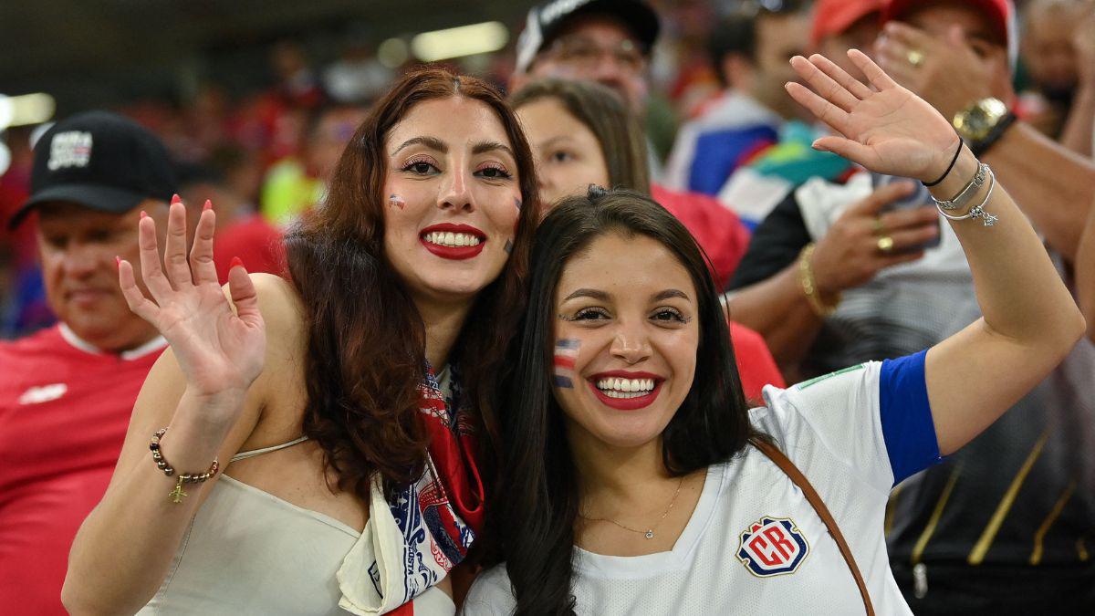 ¡Pura vida! Aficionados de Costa Rica presentes en Qatar para el debut mundialista de La Sele