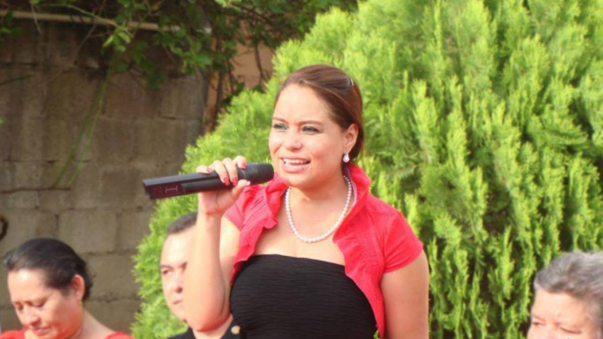 Exprecandidata a diputada y cercana a la familia Zelaya: así es Dulce Villanueva, exdirectora de la Dinaf