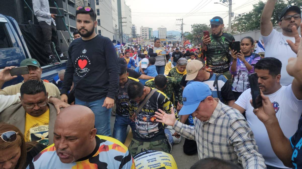 Hondureños marchan en contra del matrimonio igualitario