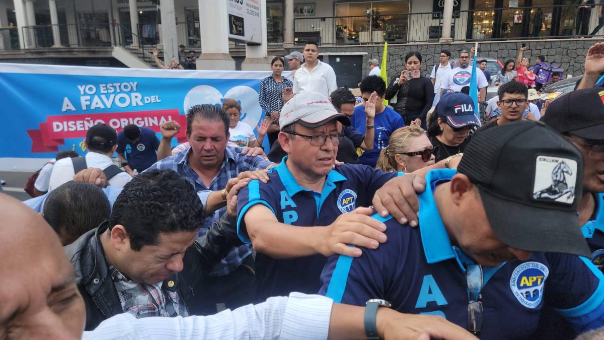 Hondureños marchan en contra del matrimonio igualitario