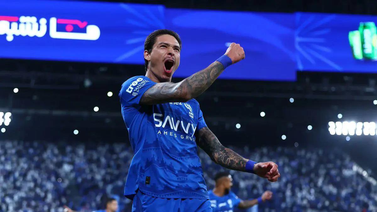 Fichajes: Crack se ofrece al Barcelona, futuro de Lewandowski y Florentino lo tiene claro