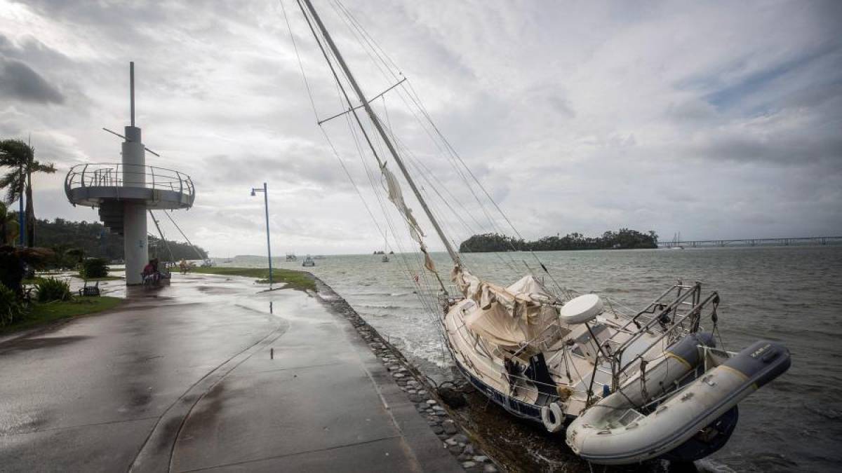 El huracán Fiona se fortalece y avanza a las Bermudas