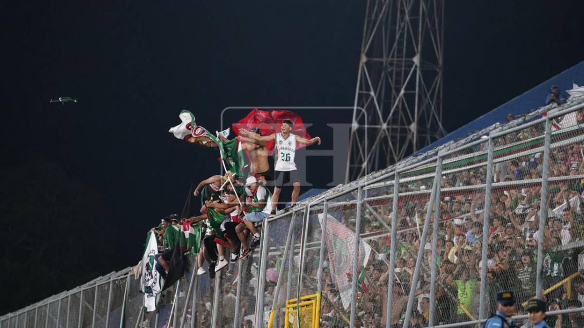 Tristeza en el Olimpia: Así fue la furia y dolorosa salida de los jugadores 'melenudos'