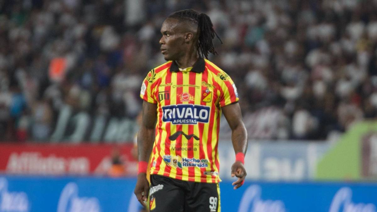 Mercado: Olimpia y Motagua confirman fichajes, Jorge Luis Pinto a punto de regresar