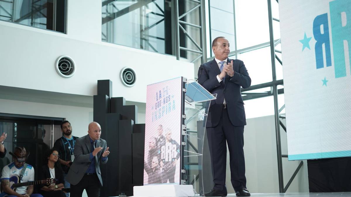 El presidente de la Comisión de Selecciones, Javier Atala le dedicó unas palabras Rueda.