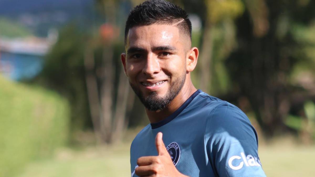 Mercado: Olimpia y Motagua confirman fichajes, Jorge Luis Pinto a punto de regresar