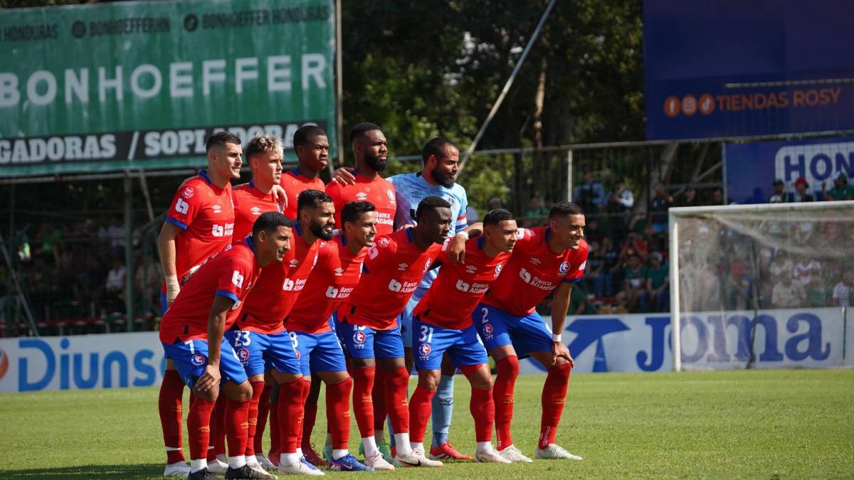Pelea entre jugadores, fuerte polémica arbitral en gol de Marathón y Olimpia sale herido del Yankel