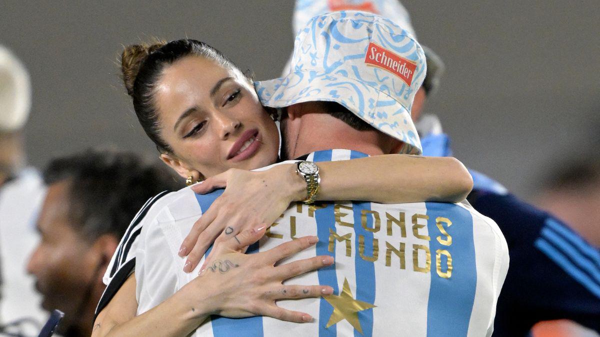 Polémica foto, Messi ovacionado y locura total: las imágenes de la fiesta de Argentina