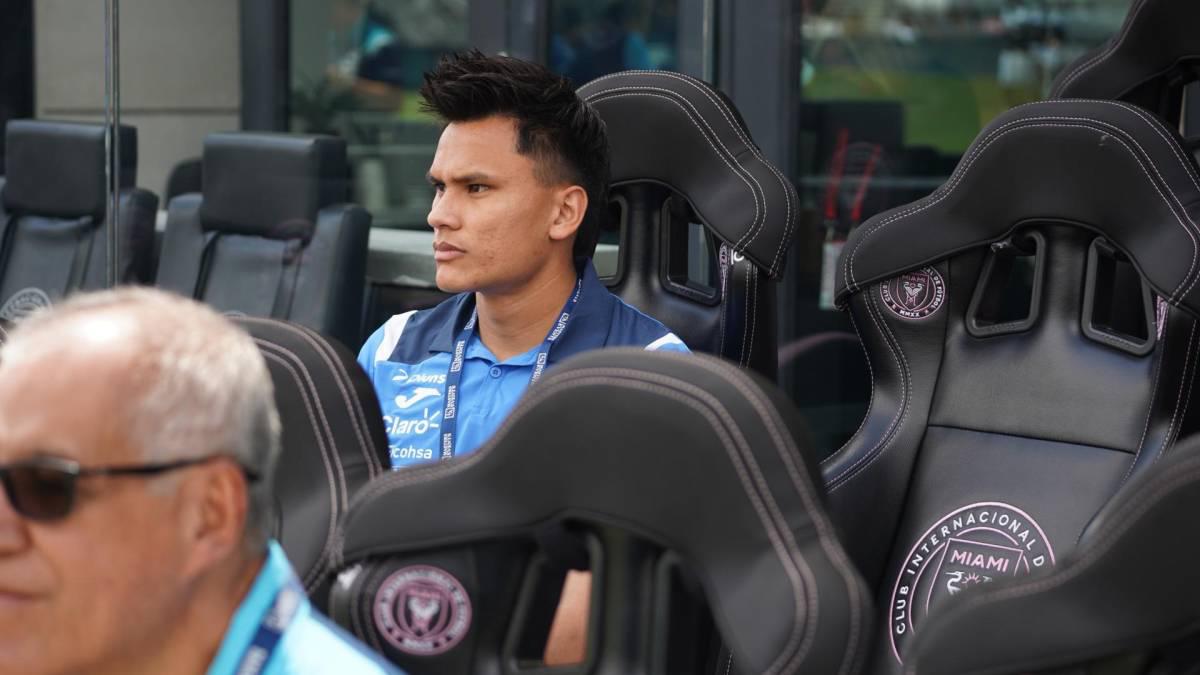 Mundialista visitó a jugadores de Honduras y David Ruiz estuvo bien acompañando Mundialista visitó a jugadores de Honduras y David Ruiz estuvo bien acompañando