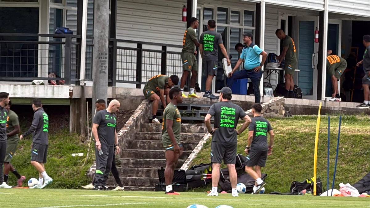 Edwin Rodríguez preocupa, legionario llega con lujosa bolsa y sorpresa en entreno de Honduras