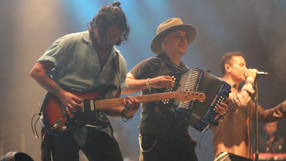 Música, sabor y romanticismo en el concierto de Fonseca en Tegucigalpa