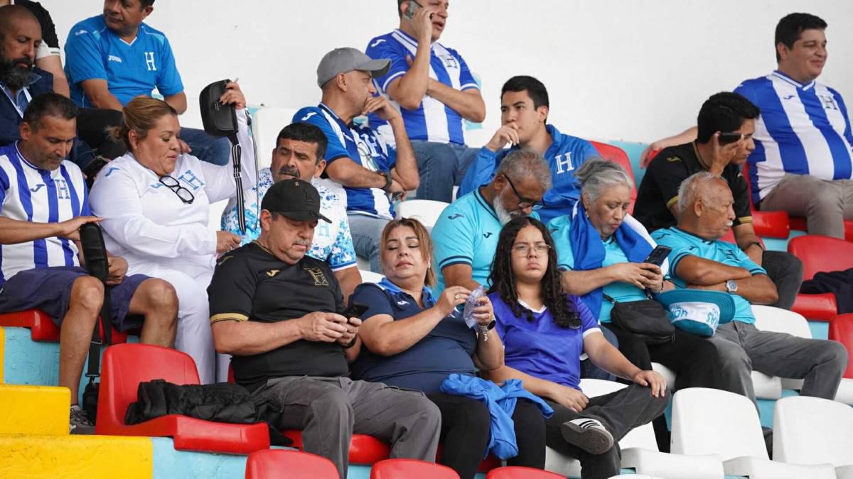 Periodista sorprende, petición a futbolista y respaldo total a la Selección de Honduras ante Haití