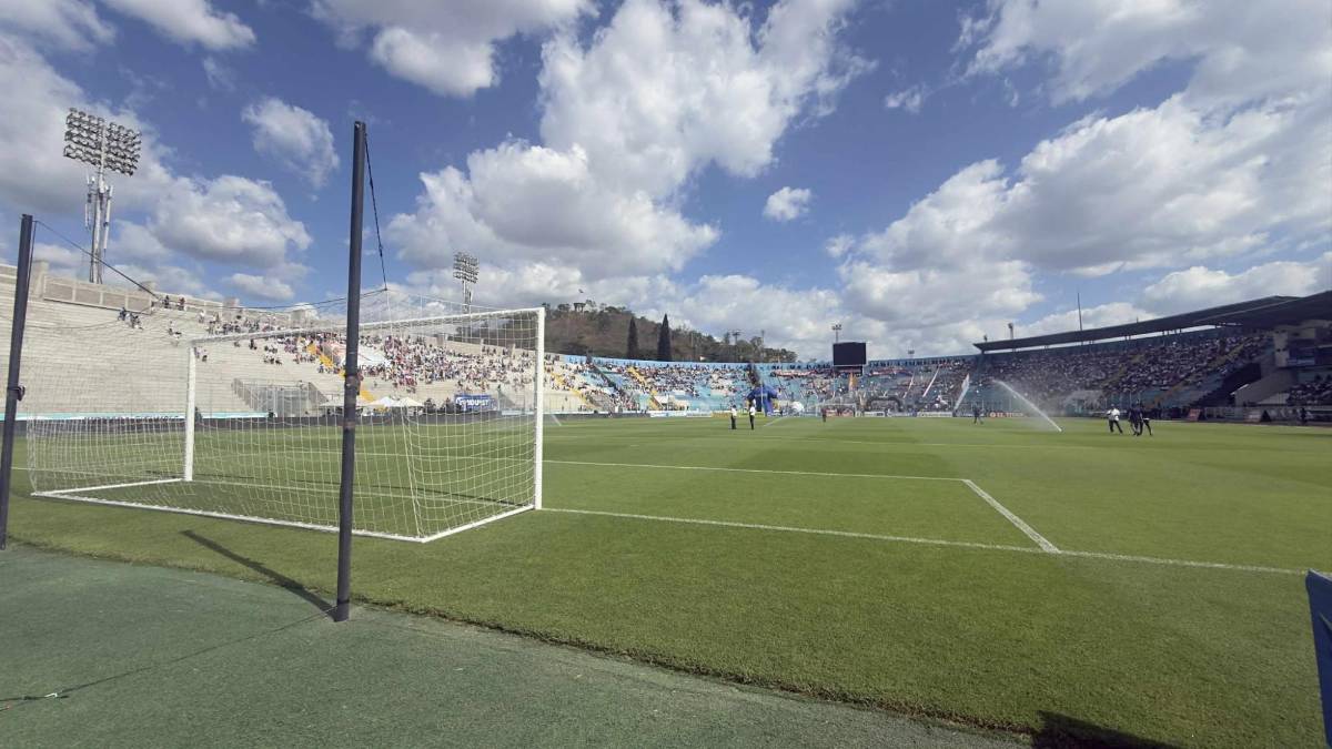 Recibimiento hostil, jugadores llegan de civil y fiesta olimpista previo a final ante Real España