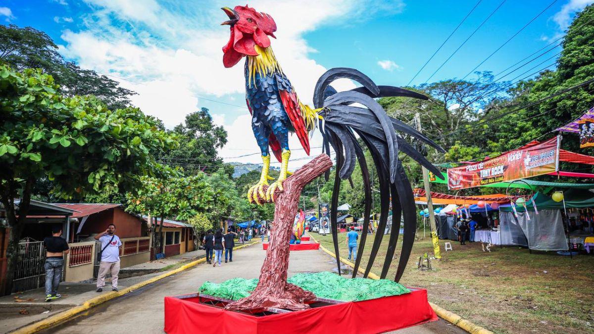 Color y creatividad en chimeneas que adornarán festival de Trinidad, Santa Bárbara