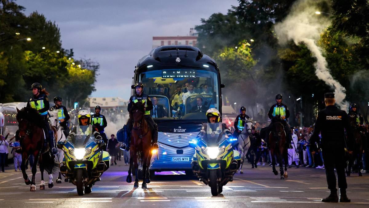 Vinicius se burla de Barcelona, pelea de jugadores y héroe en triunfo de Real Madrid en Champions