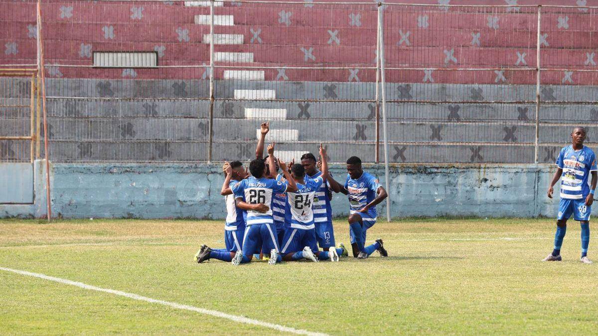 Del sufrimiento de Jhon Jairo a conseguir ox&iacute;geno: las im&aacute;genes del dram&aacute;tico empate de Honduras Progreso 