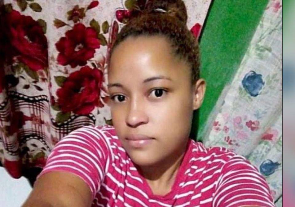 Suri Bardales Rivera tenía 26 años de edad y fue asesinada a disparos junto a su madre y un bebe de apenas 8 meses. Las primeras hipótesis del crimen que maneja la Policía Nacional apuntan a una vendetta familiar.