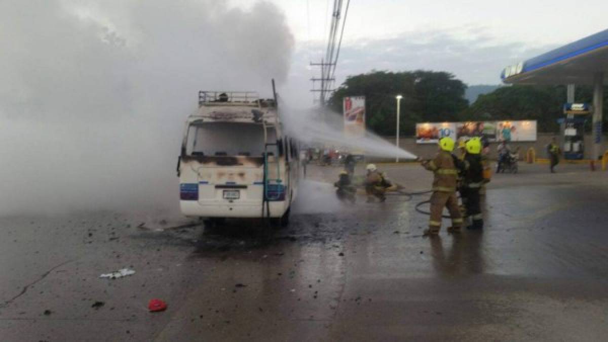 Queman unidad de transporte en San Pedro Sula