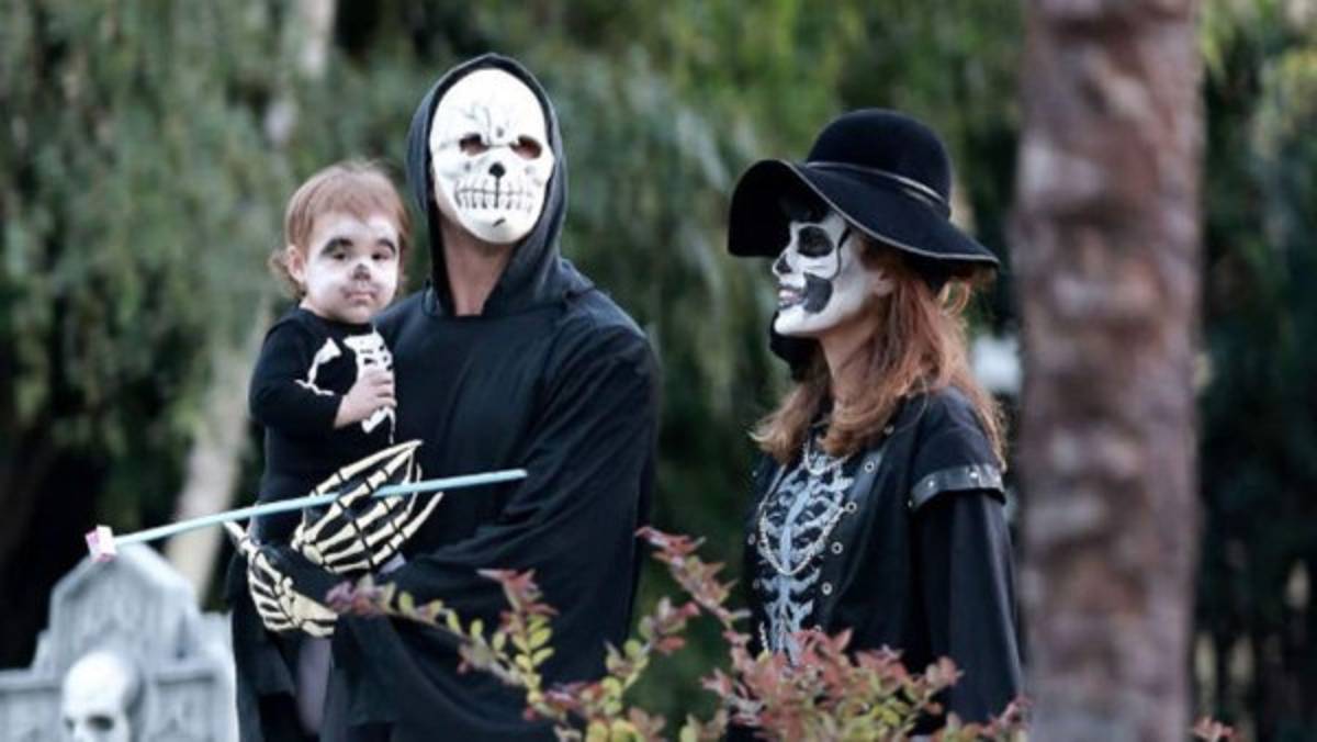 Publican primeras fotos de la hija de Ryan Gosling y Eva Mendes