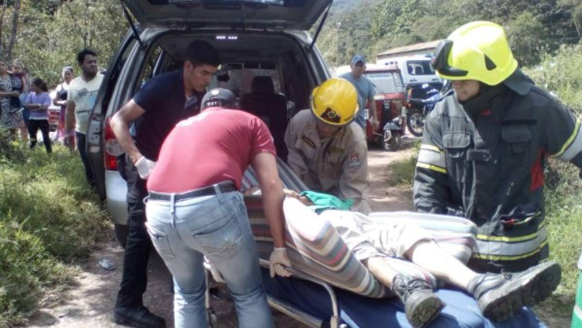 Varios heridos en accidente entre bus y mototaxi en Santa Bárbara