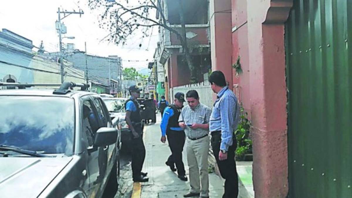 DPI Interviene colegios privados en el centro de la Capital