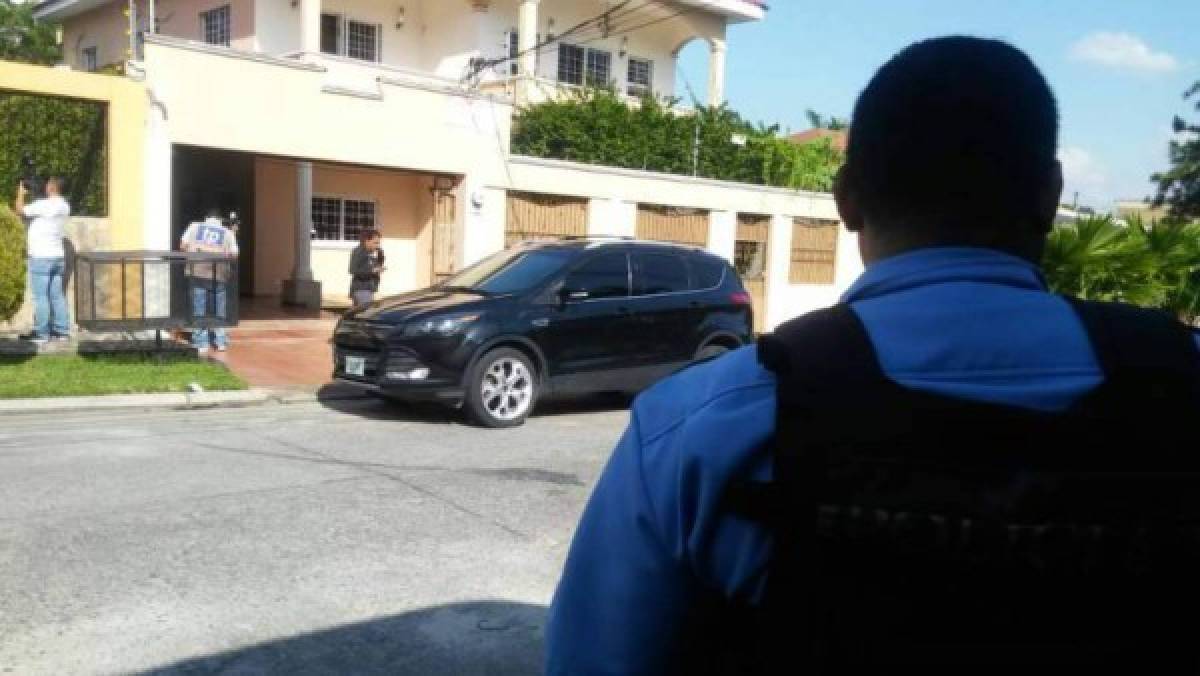 Caso Igor Padilla: Policía allana lujosa casa en San Pedro Sula en busca de asesinos