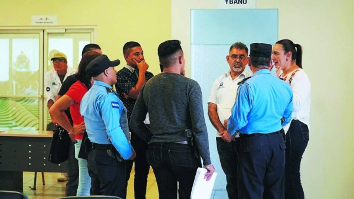 Comisión de investigación trabaja informe sobre droga hallada en contenedor de café