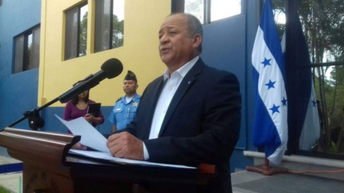 Julián Pachecho advierte que acusaciones ponen en riesgo la depuración policial