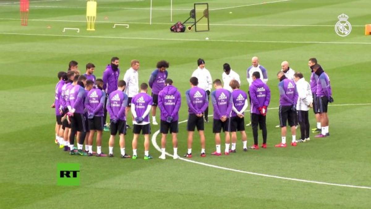 El minuto de silencio que dedicó Real Madrid y Barcelona a las víctimas del Chapecoense