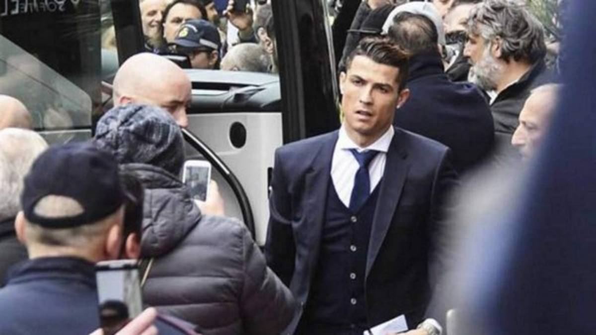 El enorme gesto de Cristiano Ronaldo con una niña con discapacidad