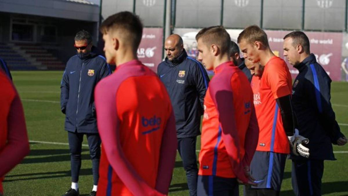 El minuto de silencio que dedicó Real Madrid y Barcelona a las víctimas del Chapecoense