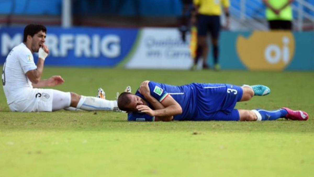 Tabárez respaldó a Suárez: 'Esto es un mundial de fútbol, no de moralidad barata'  