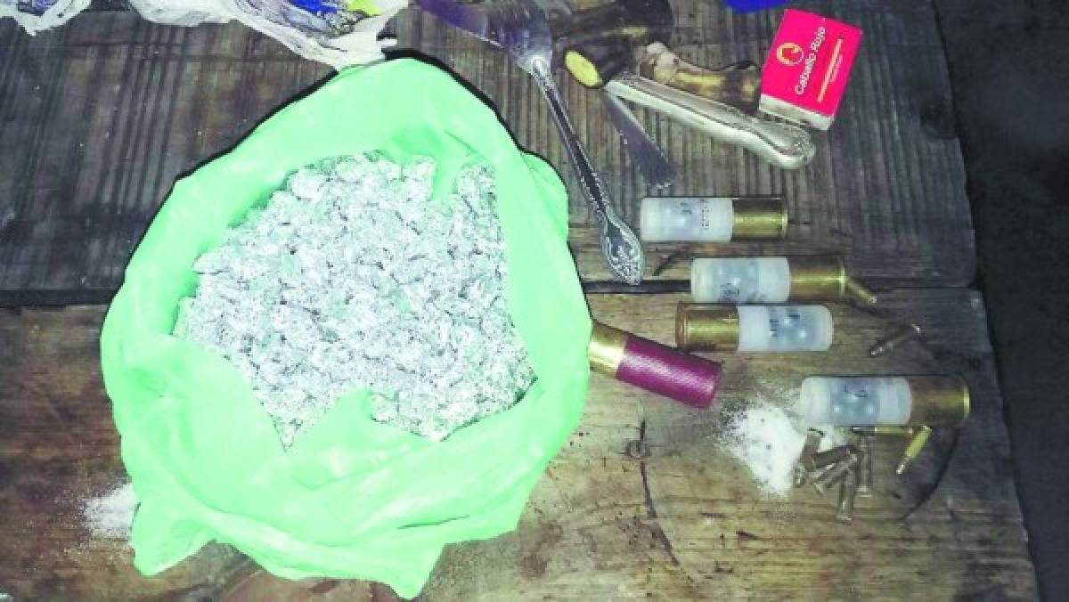 Policía incauta drogas y armas en colonias de Talanga