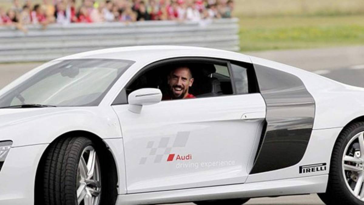 Los espectaculares autos del Bayern Munich