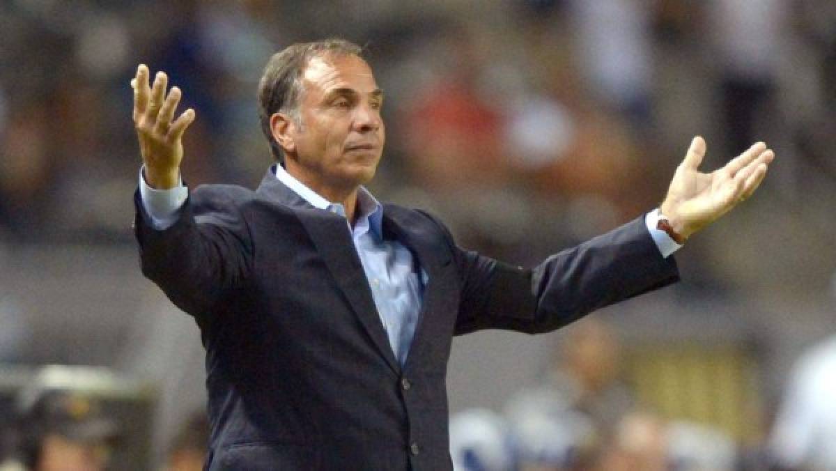 Estados Unidos nombra a Bruce Arena para sustituir al alemán Jürgen Klinsmann