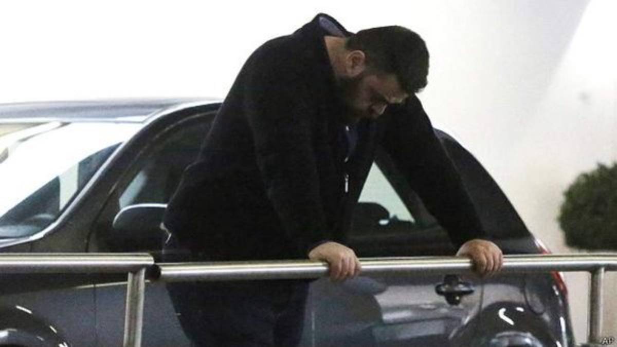 Avión con 150 personas a bordo se estrella en los Alpes franceses