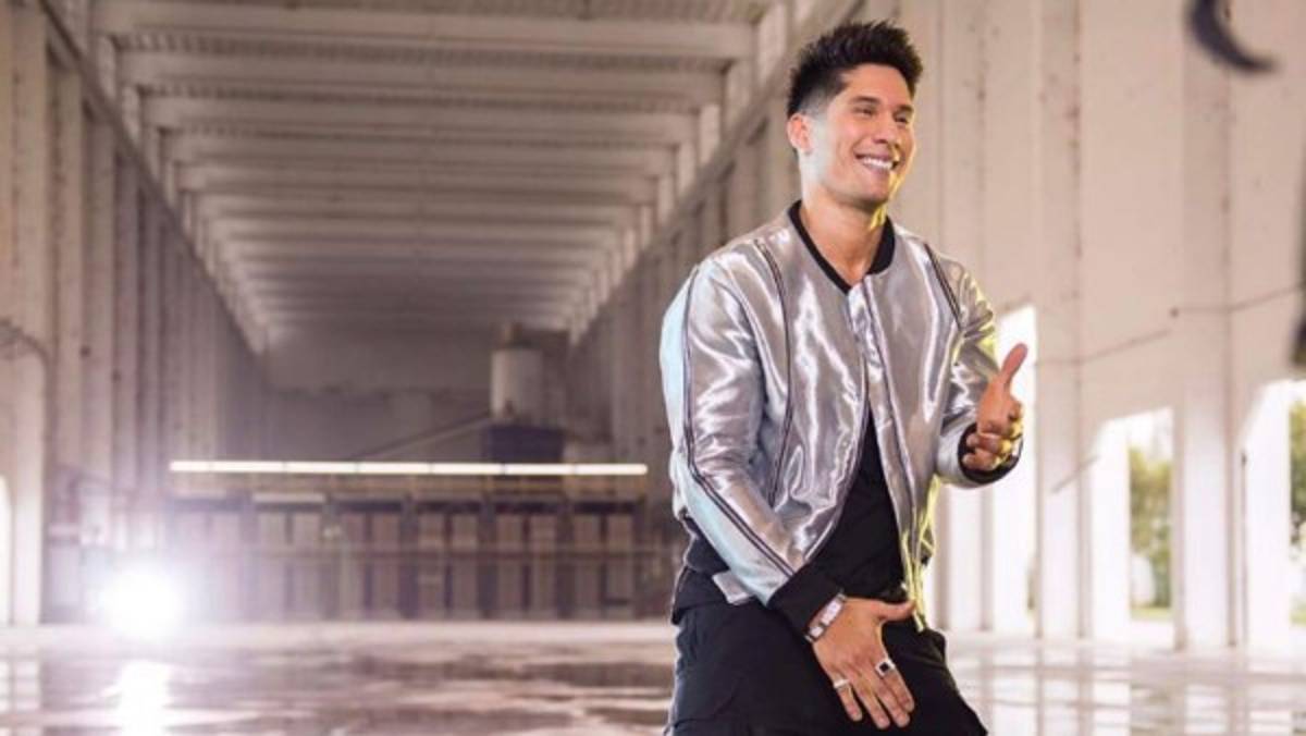 La espectacular propuesta de matrimonio del cantante Chyno Miranda a su novia