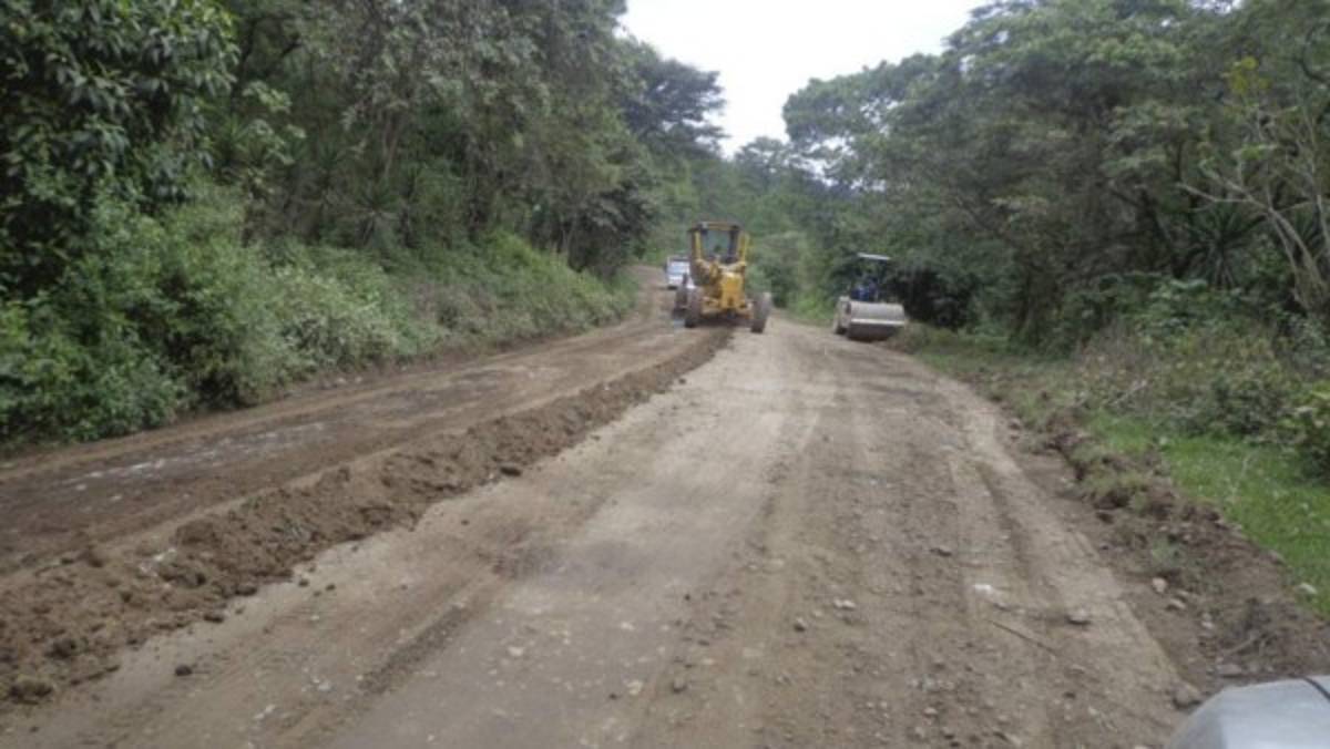 Vientos rachados, deslizamientos y sequía azotan a vecinos de La Paz