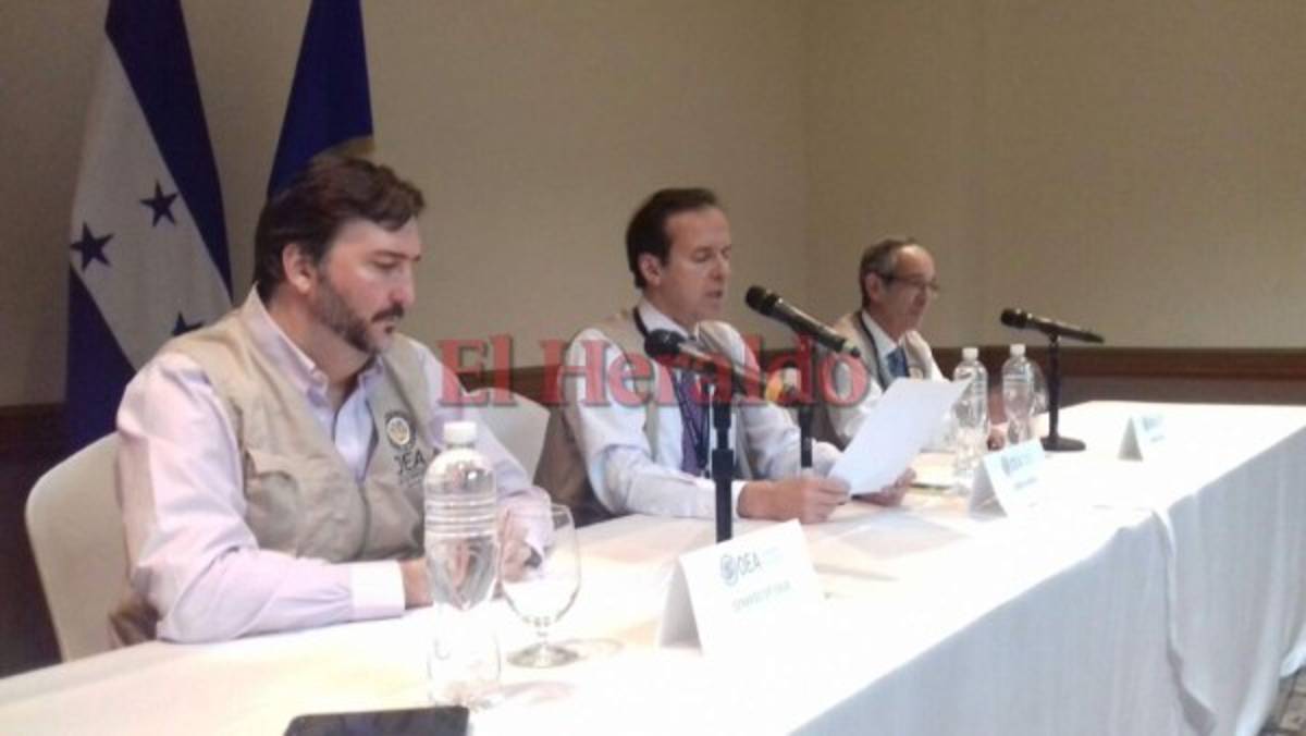 Salvador Nasralla y Juan Orlando Hernández se comprometen ante la OEA respetar los resultados