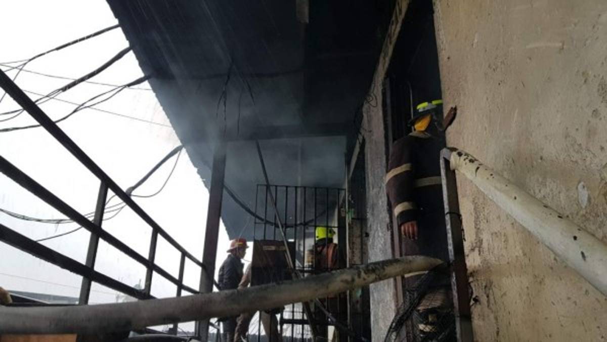 Centro penal de San Pedro Sula es consumido por voraz incendio