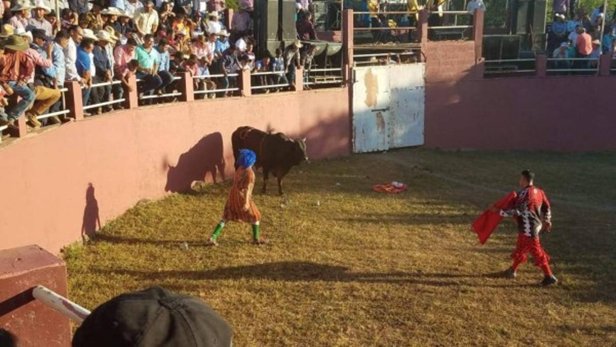 Sureños mantienen vivas antiguas tradiciones