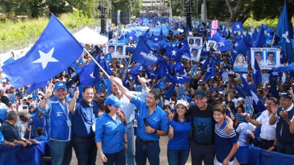 Teleféricos, ceros deducciones y cárcel a ladrones prometen candidatos en giras del fin de semana