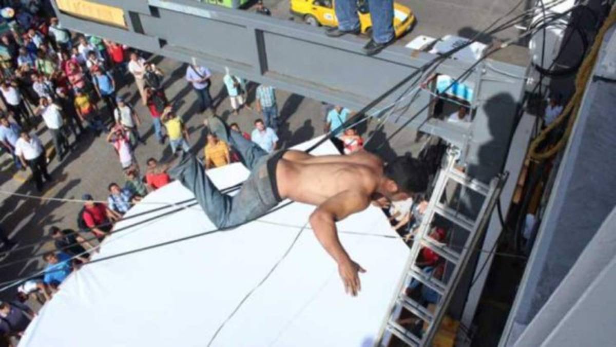 México: Hondureño que intentó suicidarse podría ser deportado