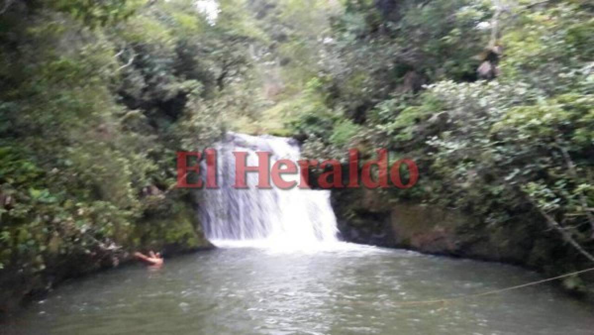 Dos menores de edad fueron arrastrados por la corriente de una poza en La Paz