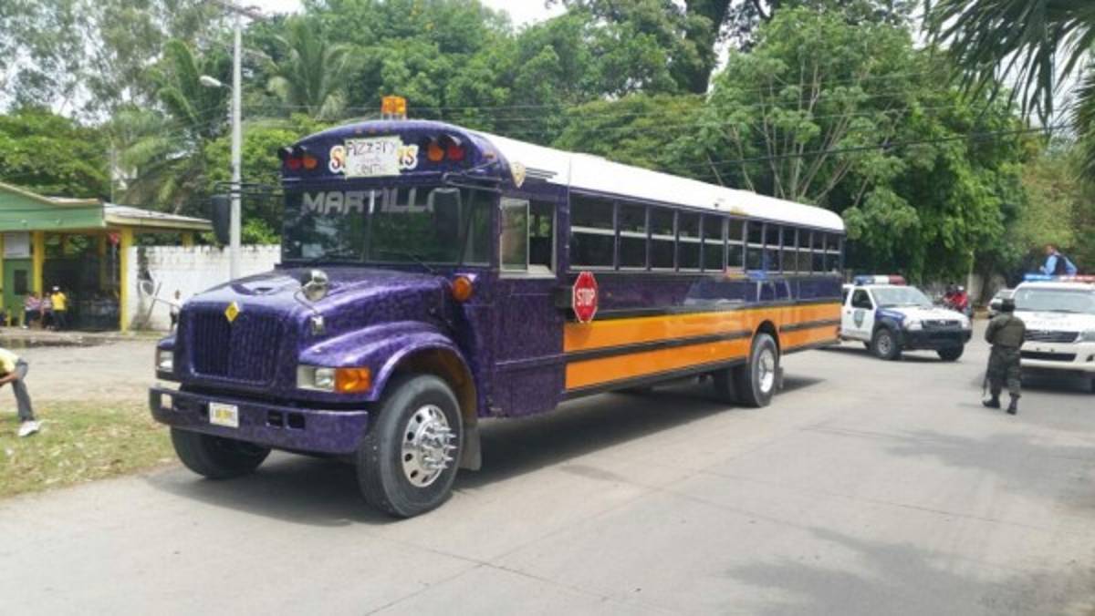 En esta unidad de transporte perdió la vida el joven cobrador por sujetos desconocidos.