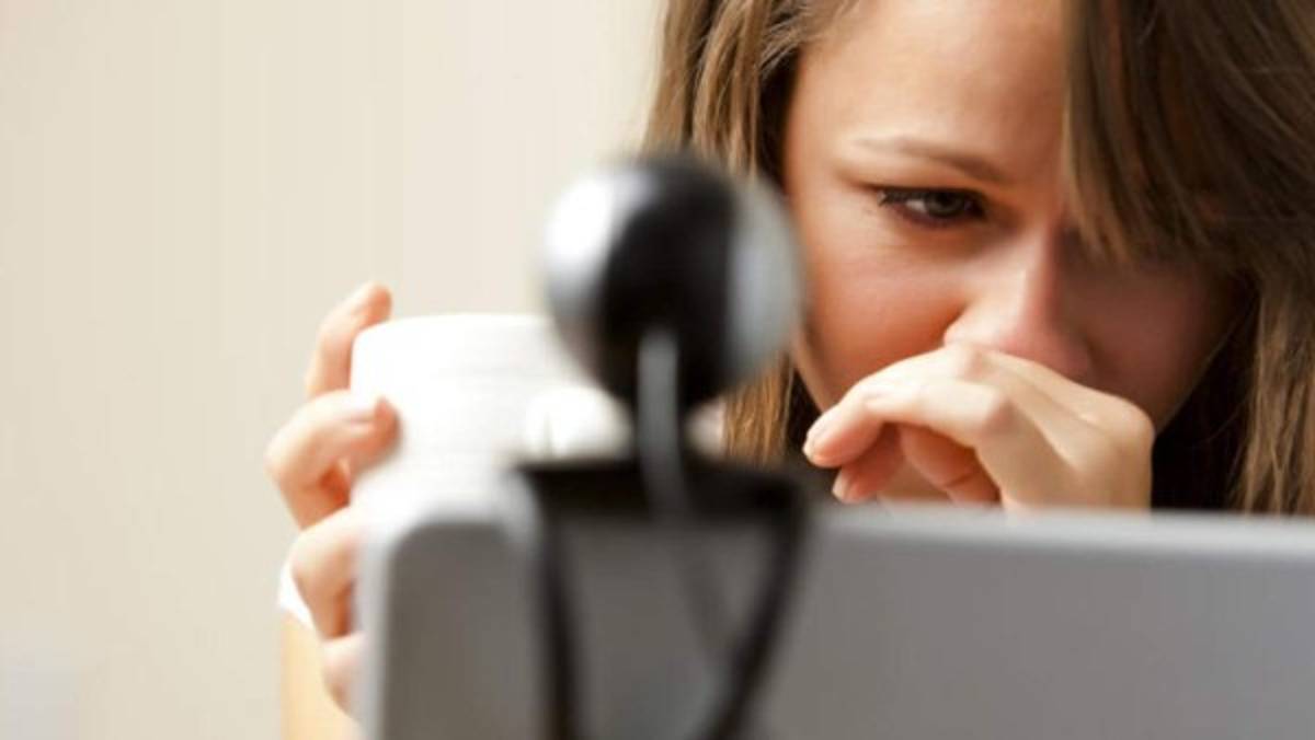 Nueva tendencia en Facebook: Sexo por aparatos o servicios