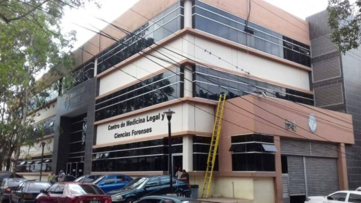 Congeladores dañados provocan fétidos olores en la morgue de Tegucigalpa