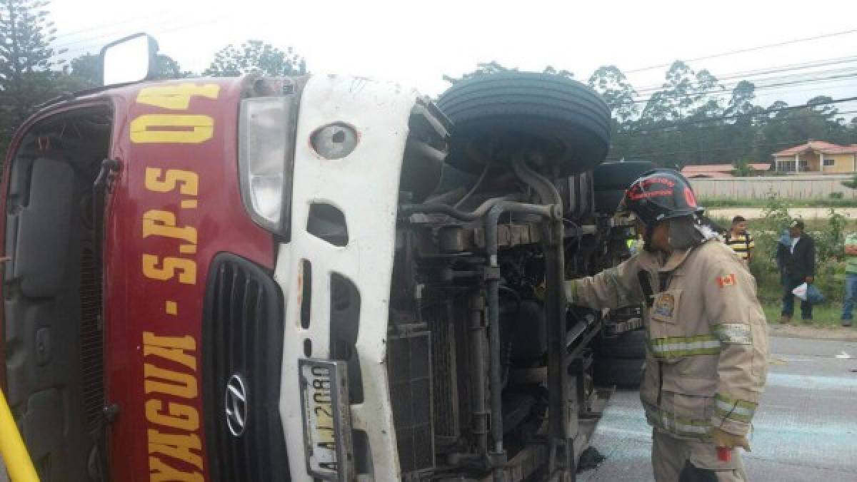 Al menos 10 personas resultaron heridas tras volcamiento de autobús en Siguatepeque
