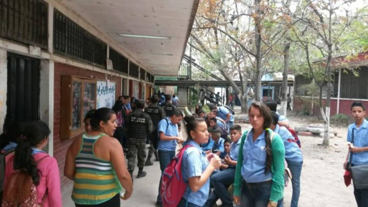 Honduras: Presencia militar permanente en instalaciones de dos colegios capitalinos